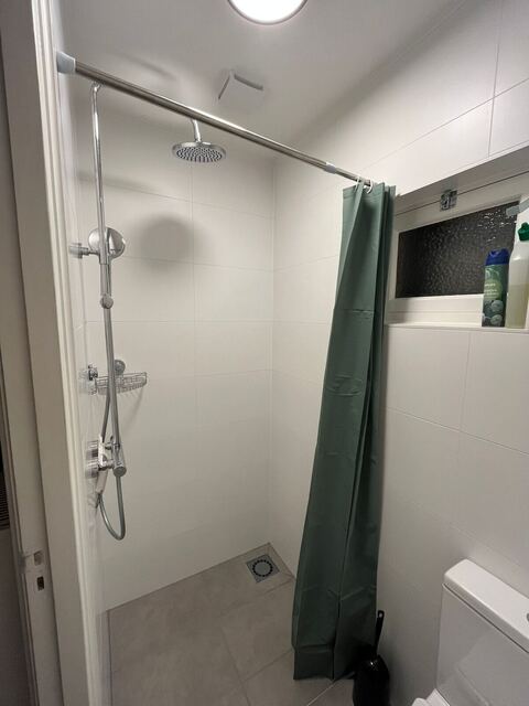 Badkamer met douche
