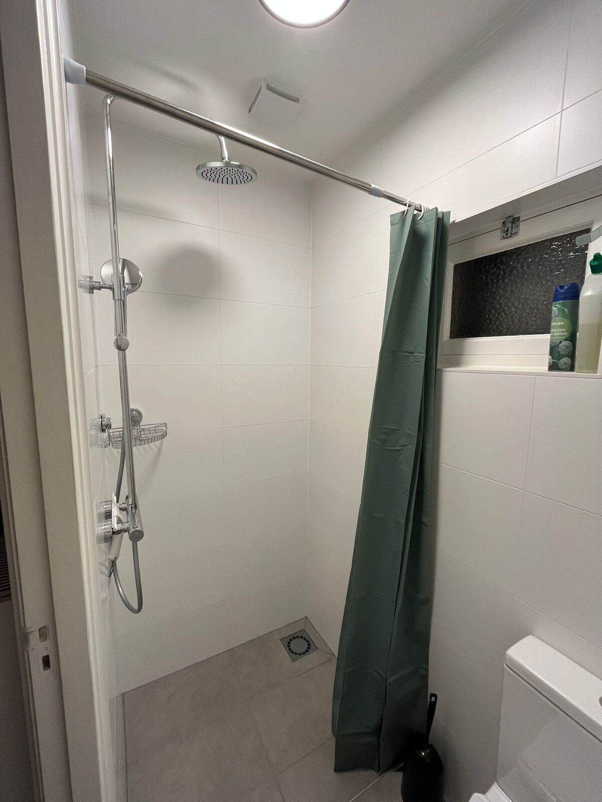 Badkamer met douche