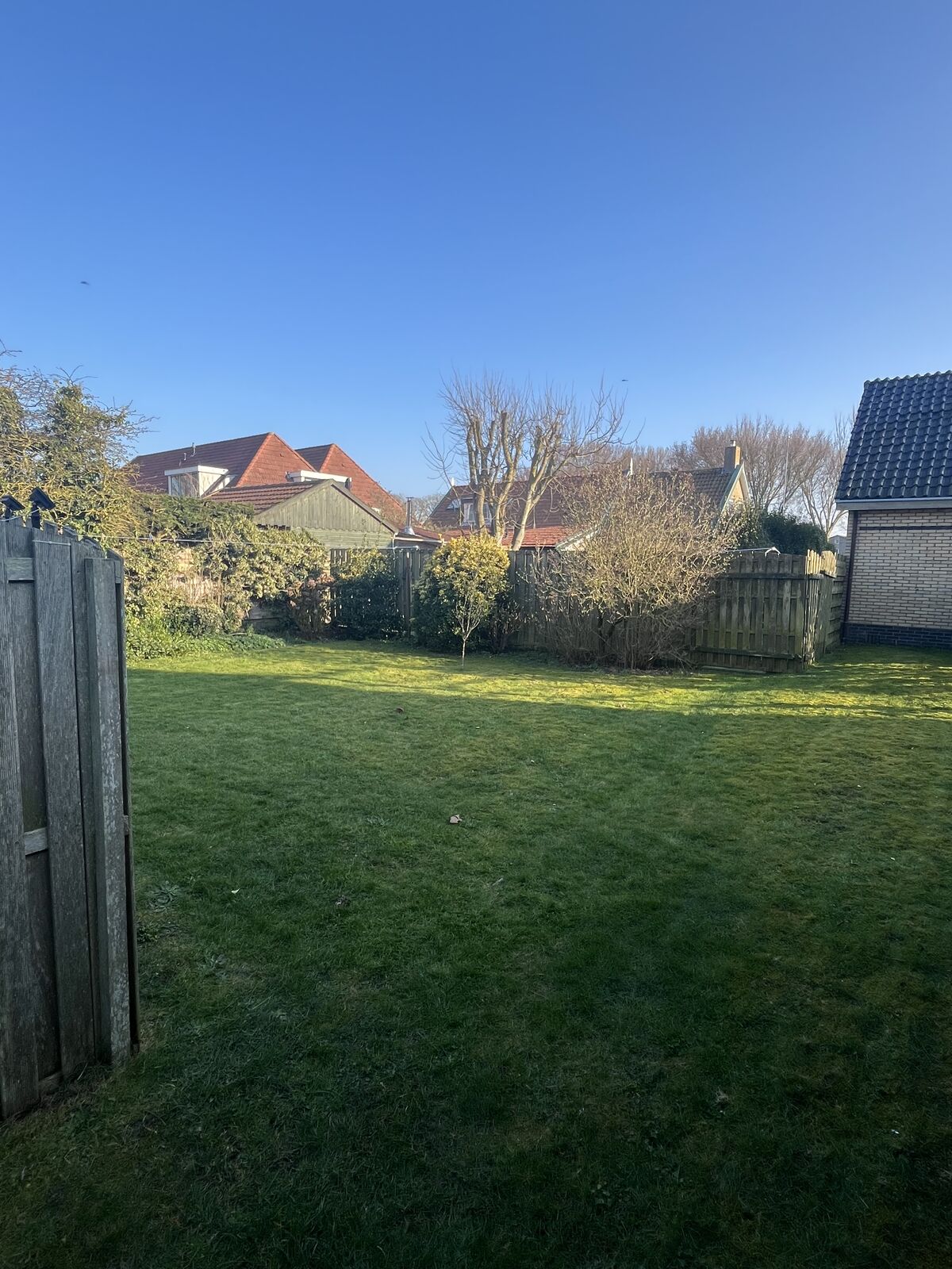 De omheinde tuin