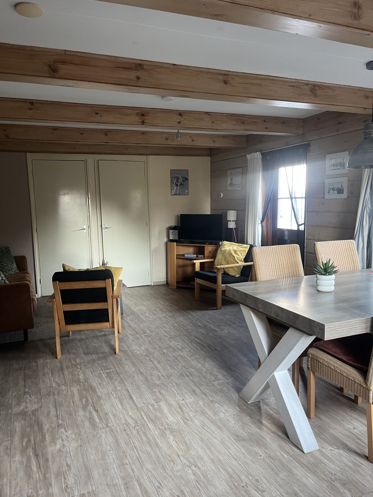 Woonkamer met zithoek